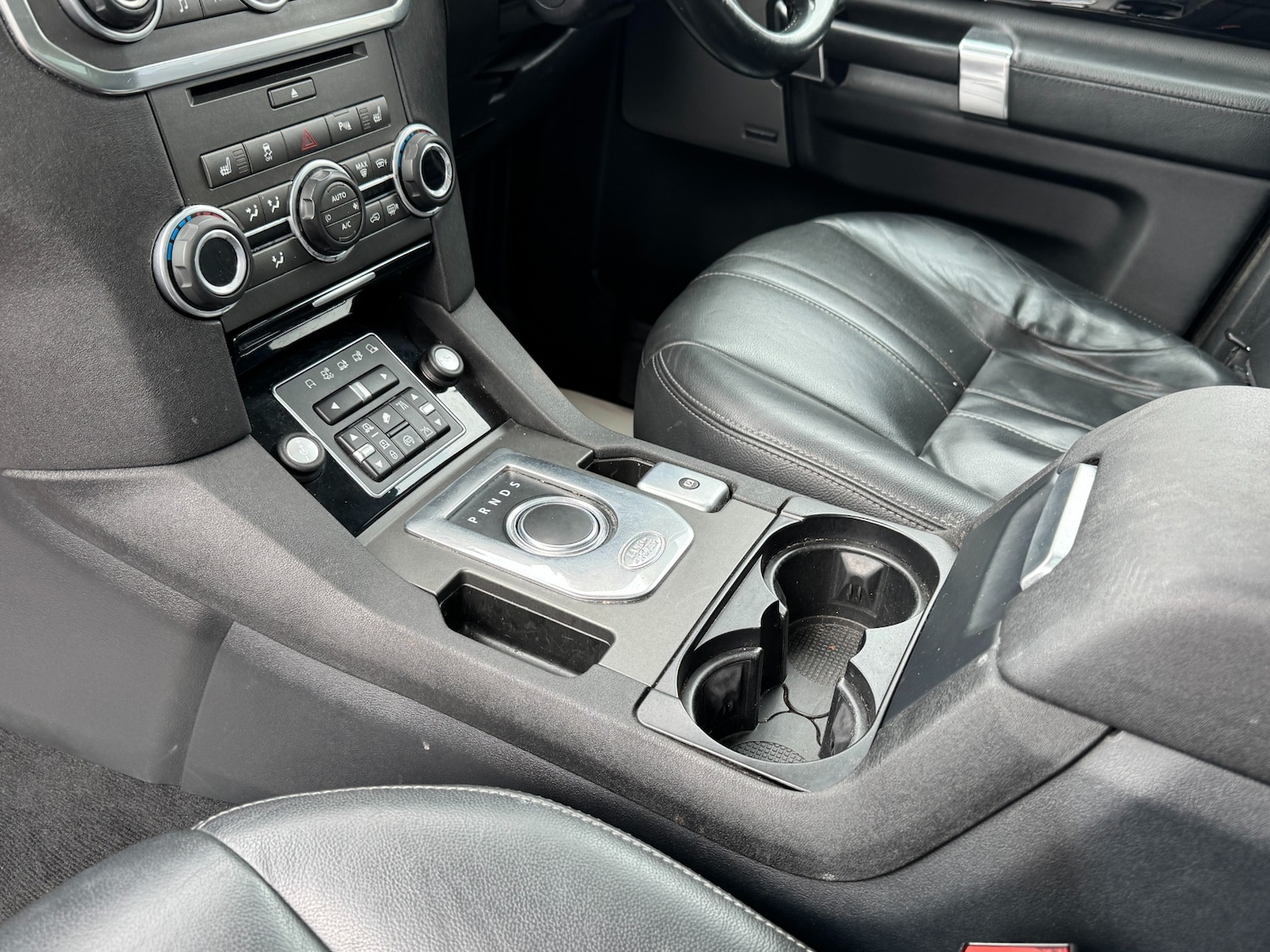 Used Land Rover Discovery 2016 for sale - 76566386: Photo 31