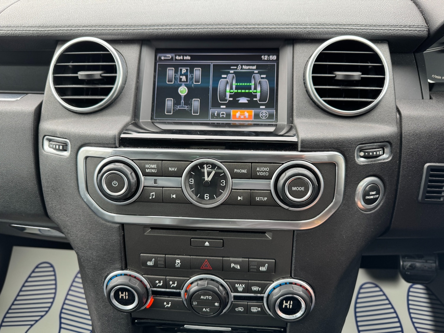 Used Land Rover Discovery 2016 for sale - 76566386: Photo 39