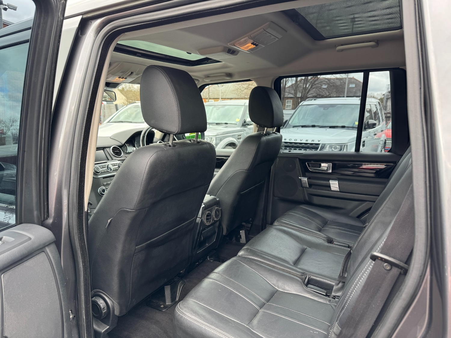 Used Land Rover Discovery 2016 for sale - 76566386: Photo 55