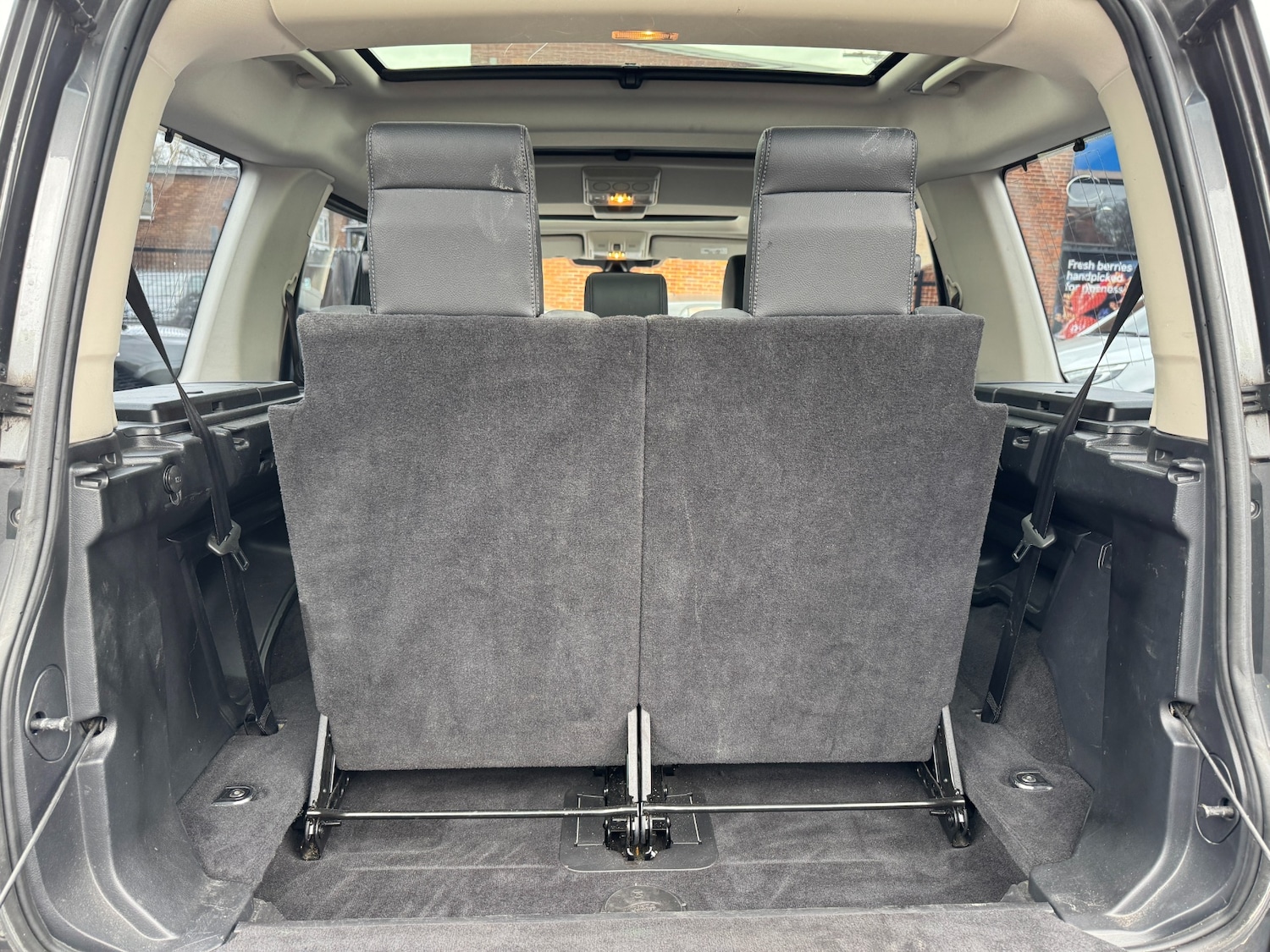 Used Land Rover Discovery 2016 for sale - 76566386: Photo 62