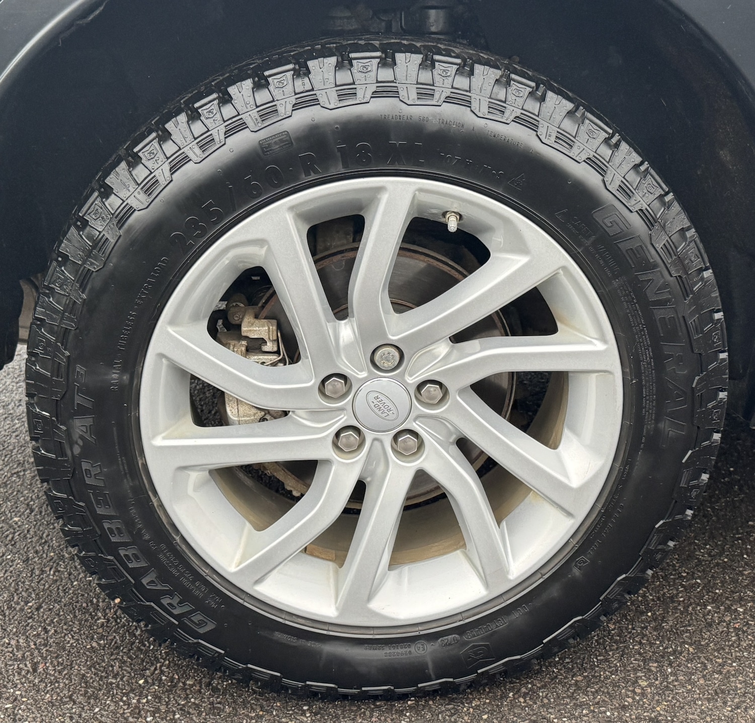 Used Land Rover Discovery Sport 2017 for sale - 76316677: Photo 24