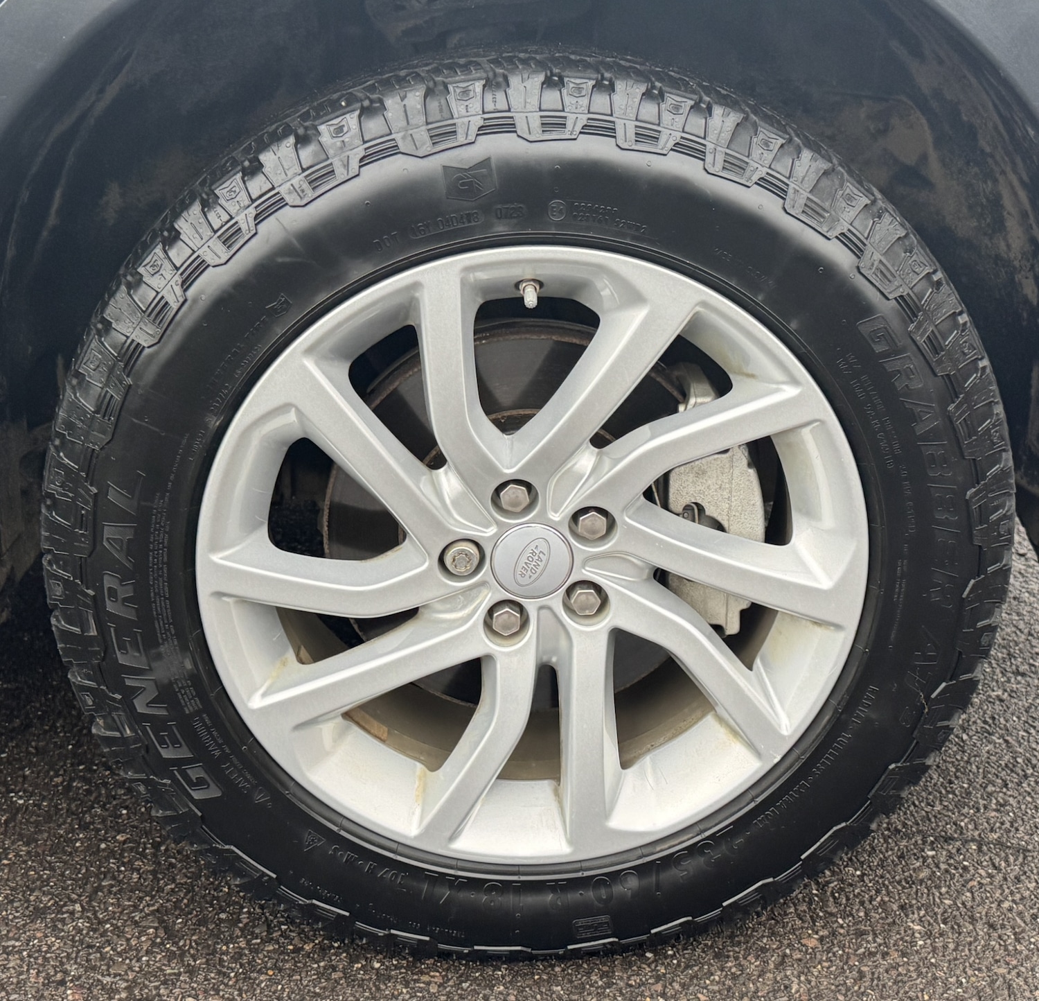 Used Land Rover Discovery Sport 2017 for sale - 76316677: Photo 25