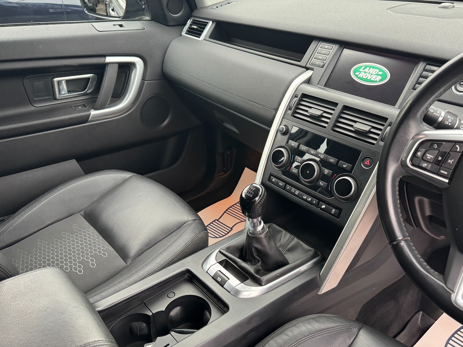 Used Land Rover Discovery Sport 2017 for sale - 76316677: Photo 34