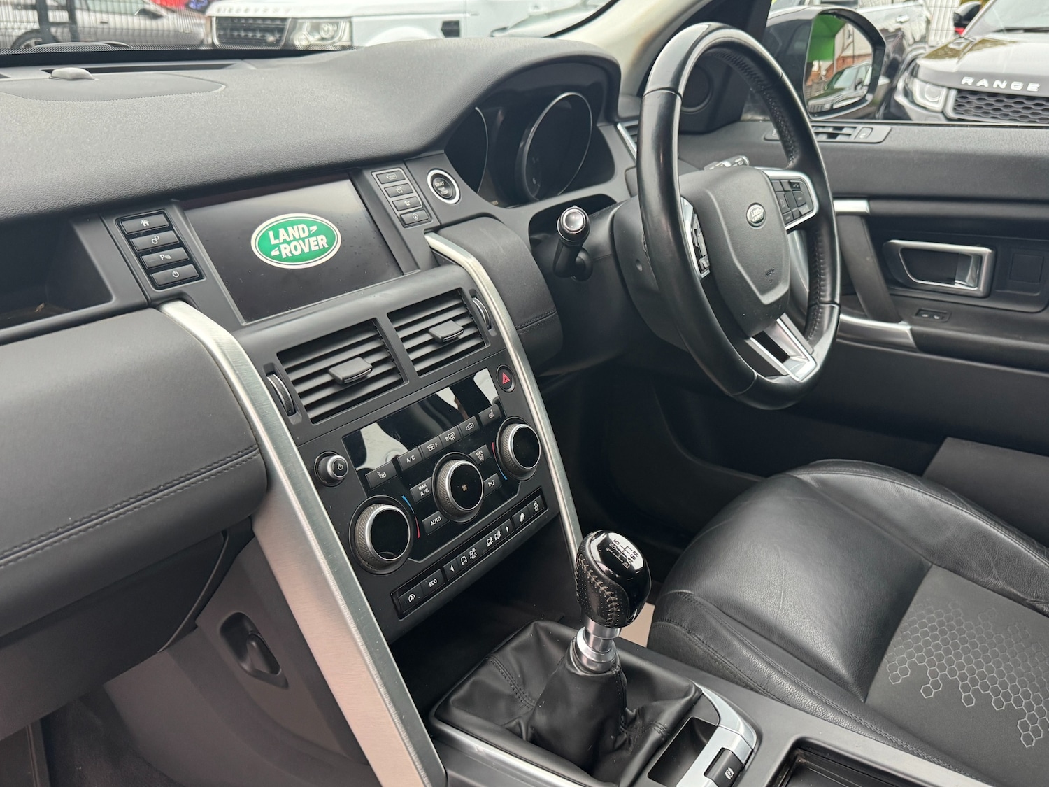 Used Land Rover Discovery Sport 2017 for sale - 76316677: Photo 35