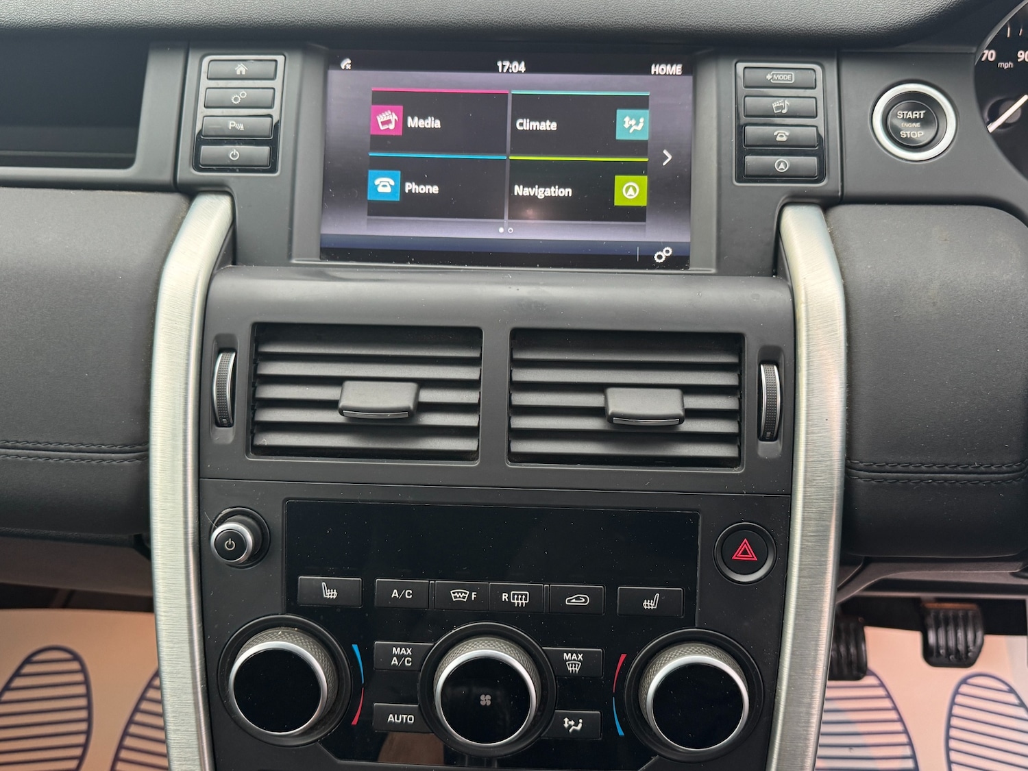 Used Land Rover Discovery Sport 2017 for sale - 76316677: Photo 39