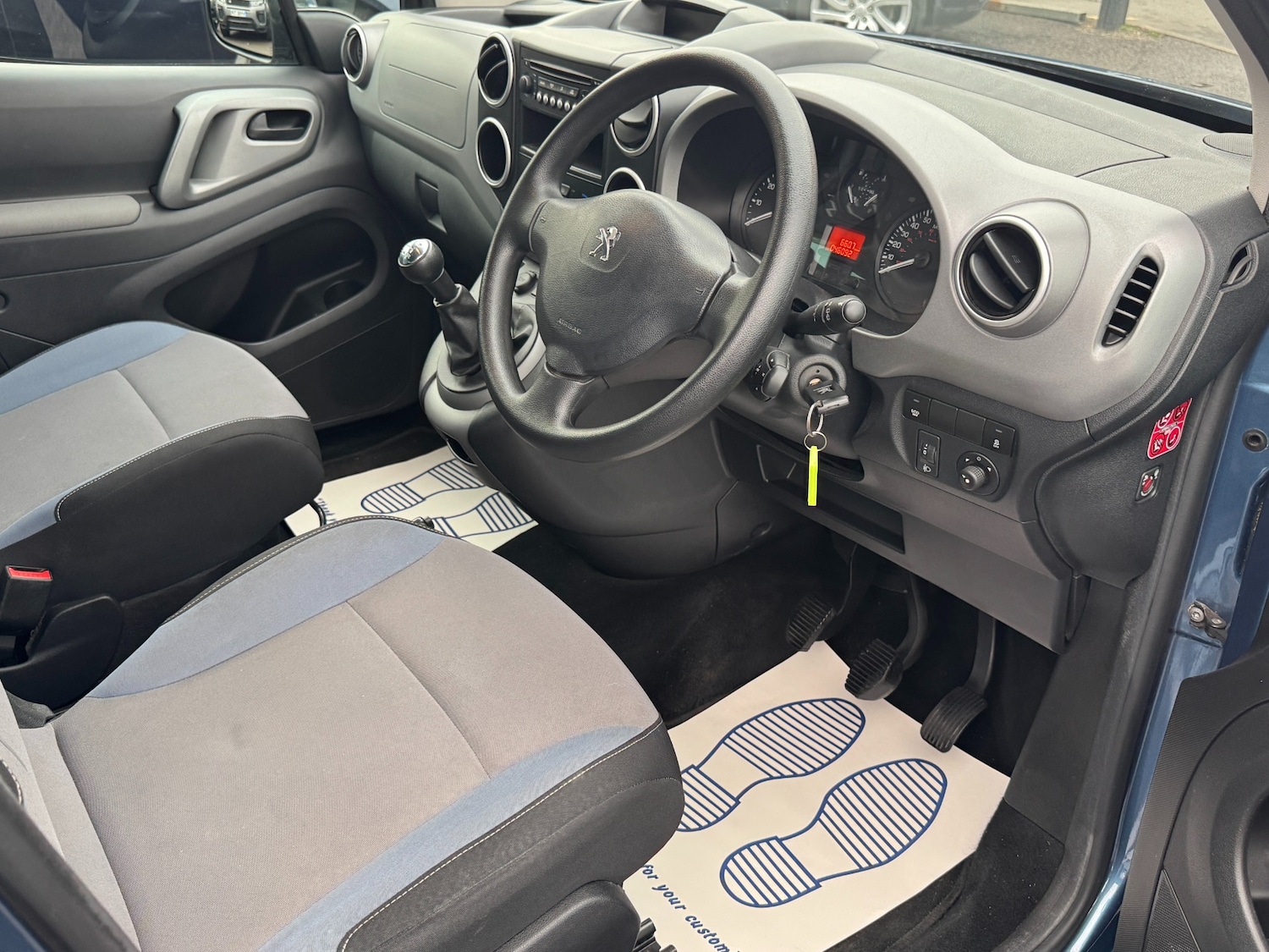 Used Peugeot Partner Tepee 2016 for sale - 76340653: Photo 25