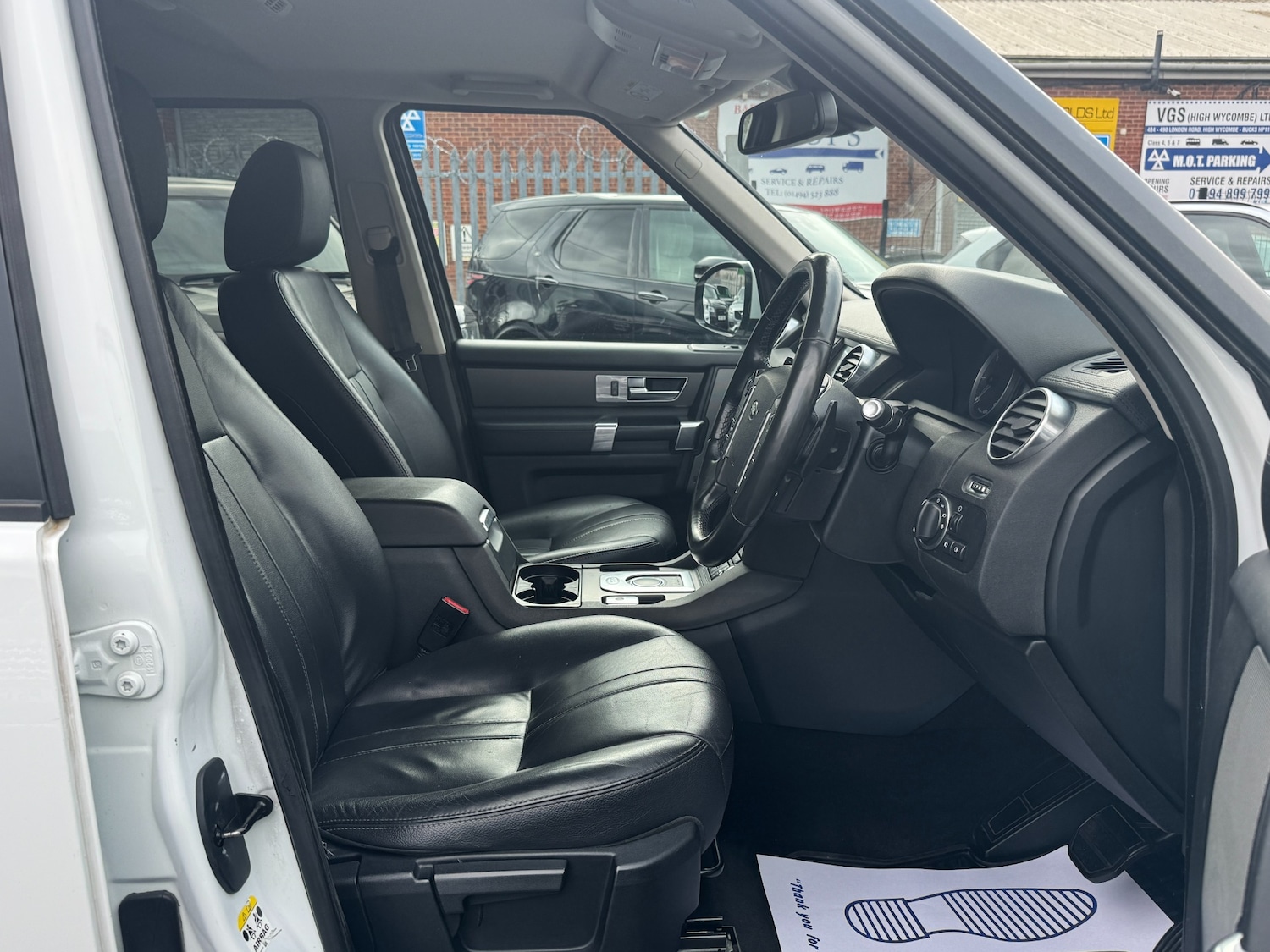 Used Land Rover Discovery 2016 for sale - 77896201: Photo 30