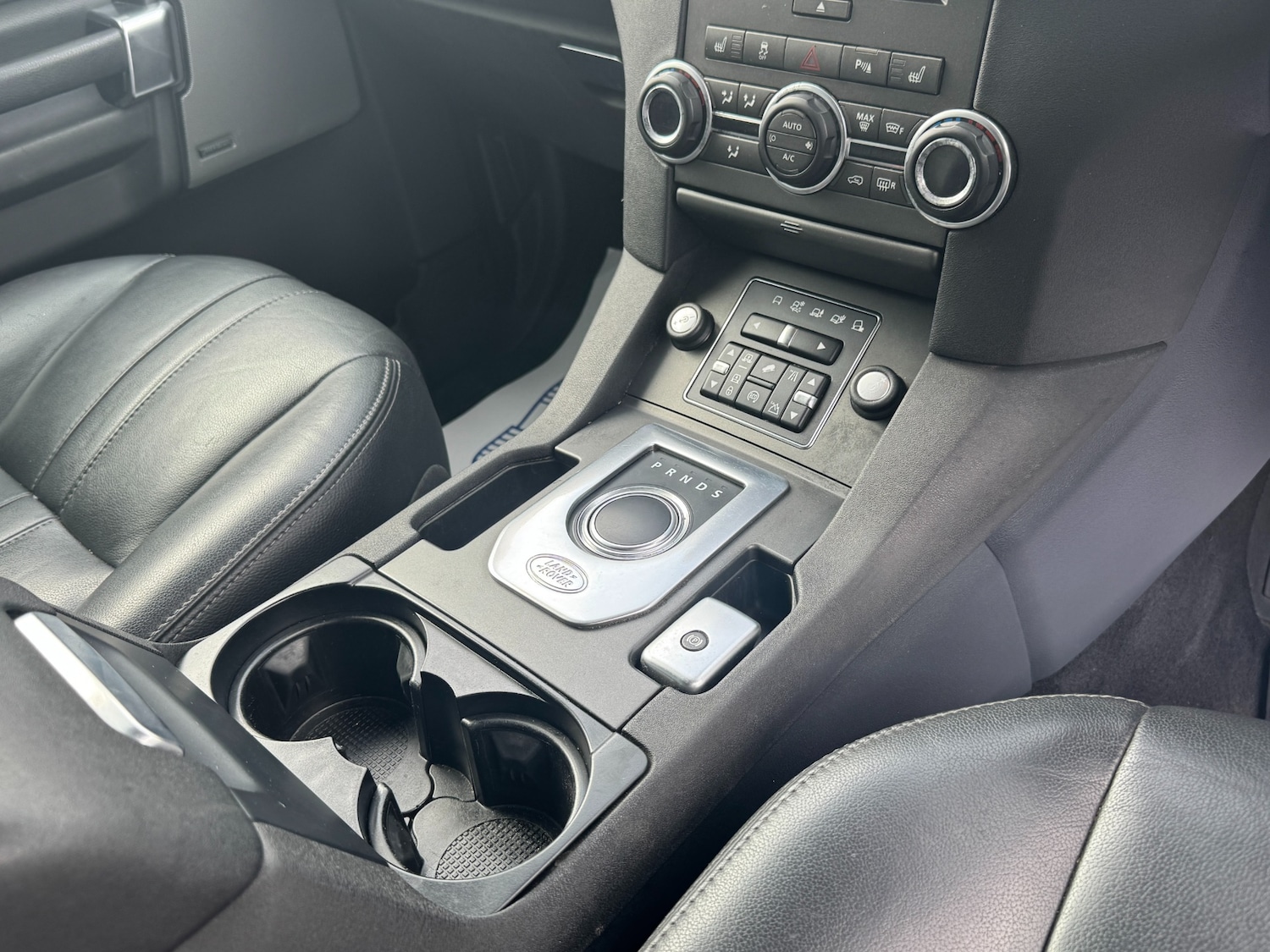 Used Land Rover Discovery 2016 for sale - 77896201: Photo 32