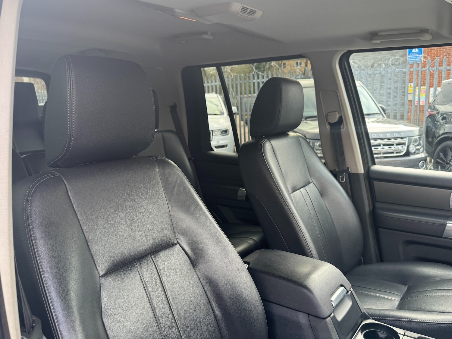 Used Land Rover Discovery 2016 for sale - 77896201: Photo 55