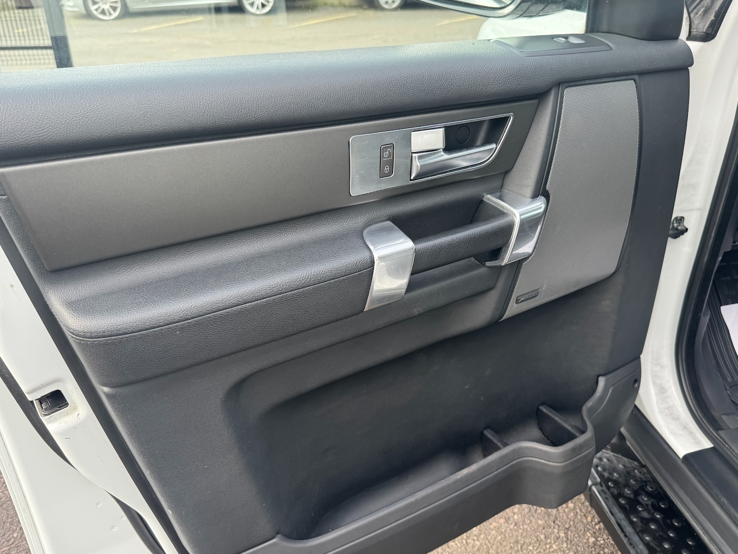 Used Land Rover Discovery 2016 for sale - 77896201: Photo 62