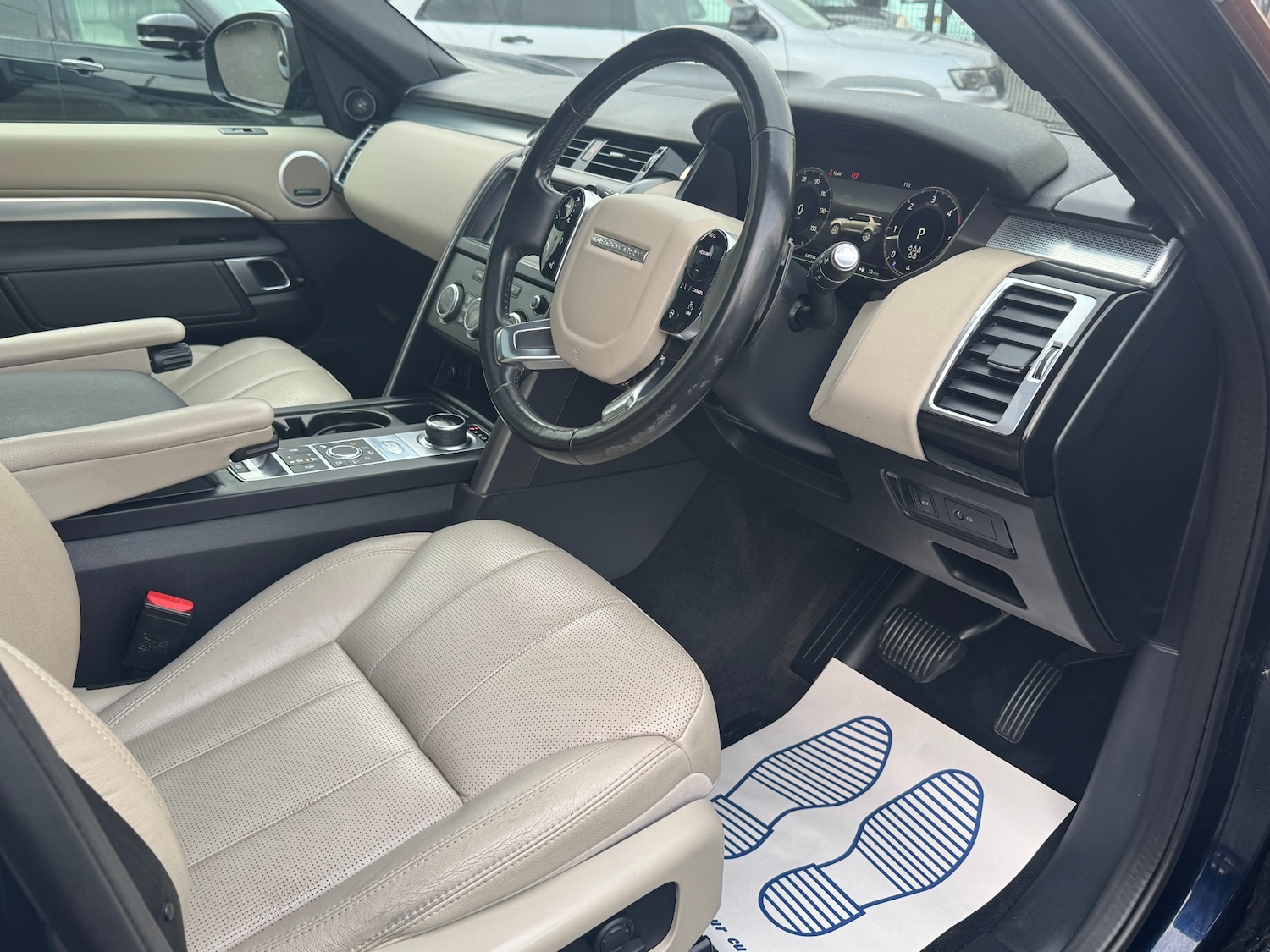 Used Land Rover Discovery 2020 for sale - 77080682: Photo 29