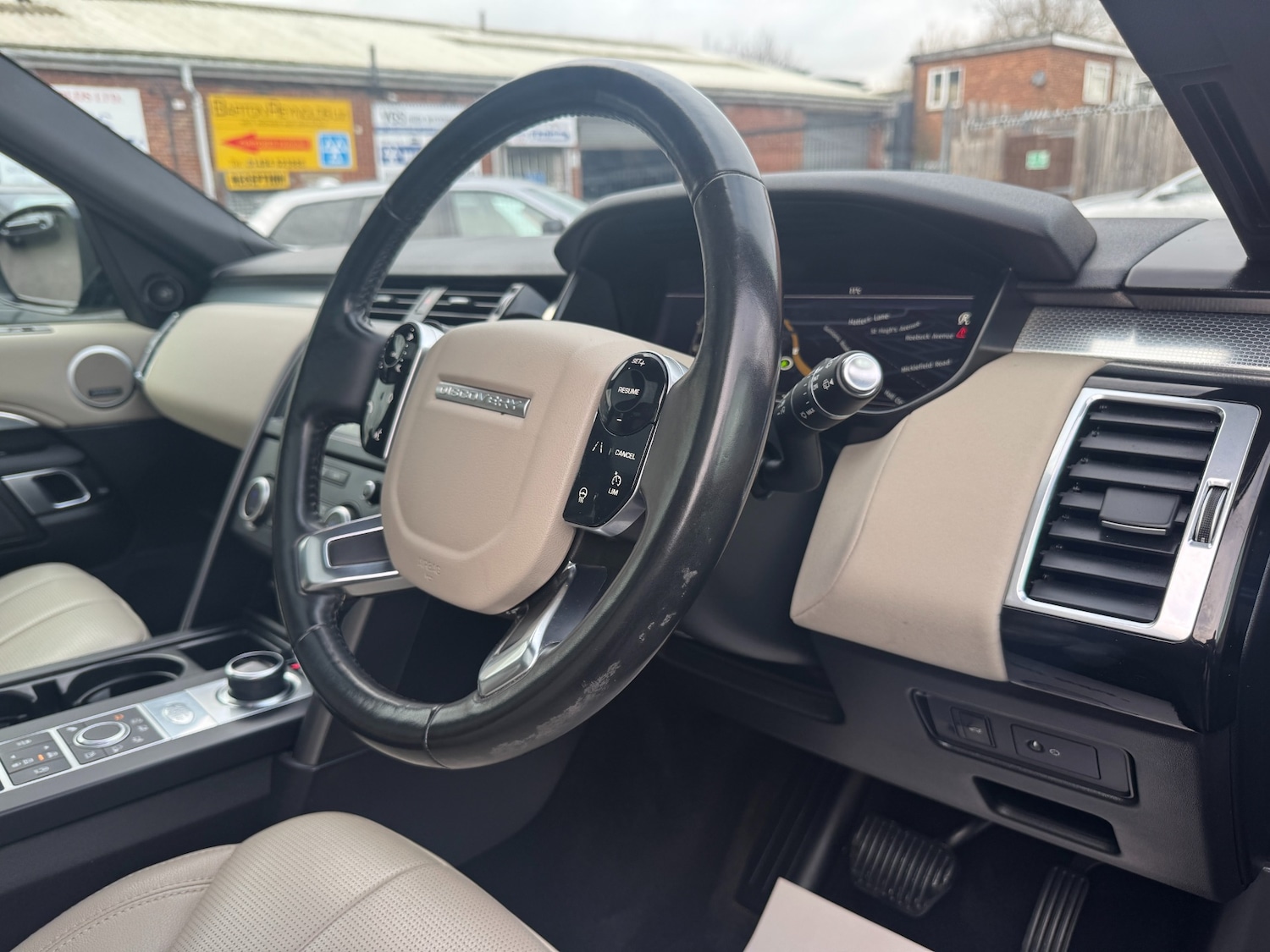 Used Land Rover Discovery 2020 for sale - 77080682: Photo 50