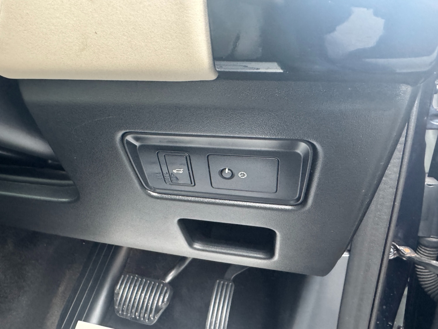 Used Land Rover Discovery 2020 for sale - 77080682: Photo 51