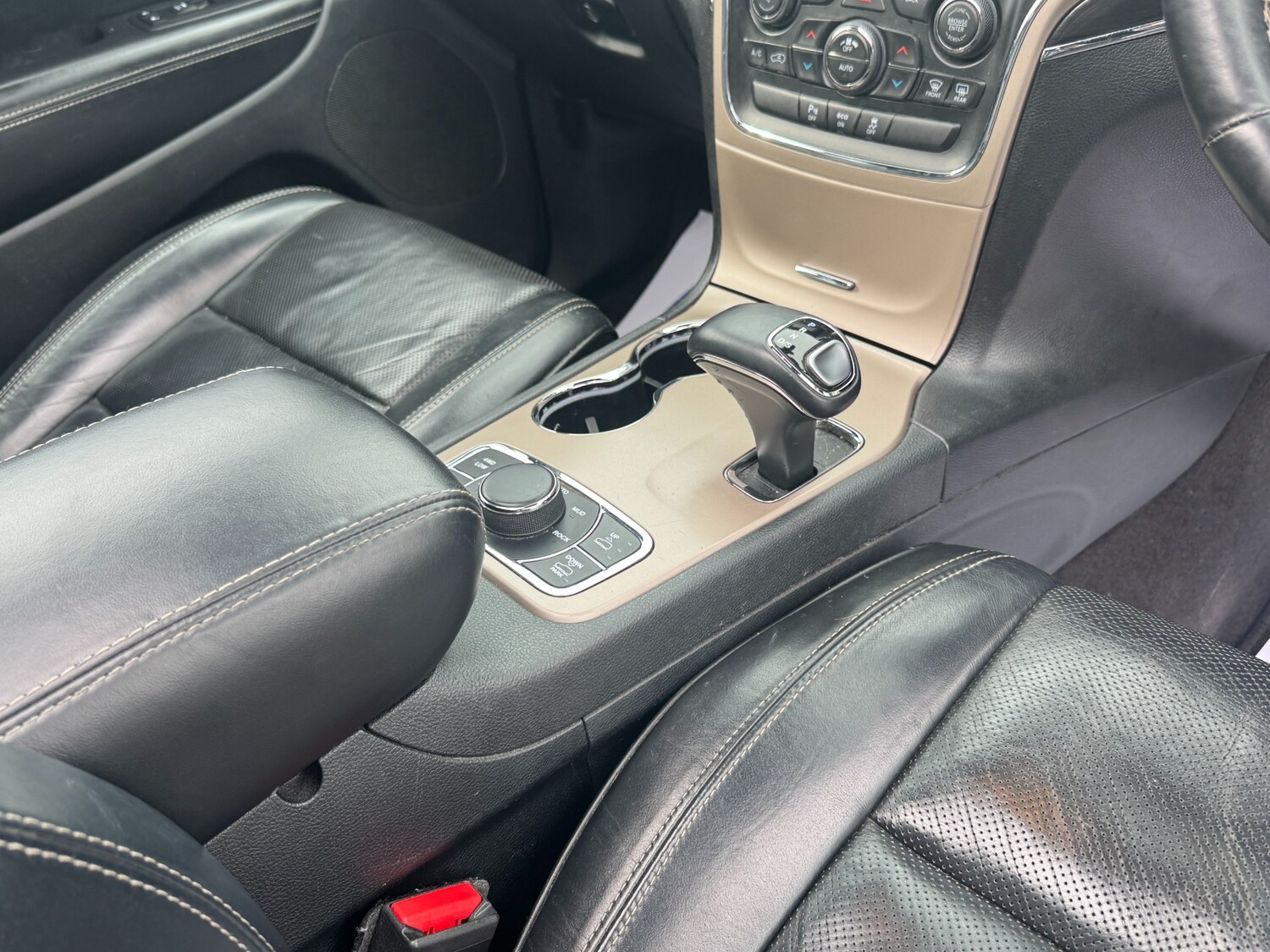 Used Jeep Grand Cherokee 2016 for sale - 78176857: Photo 32