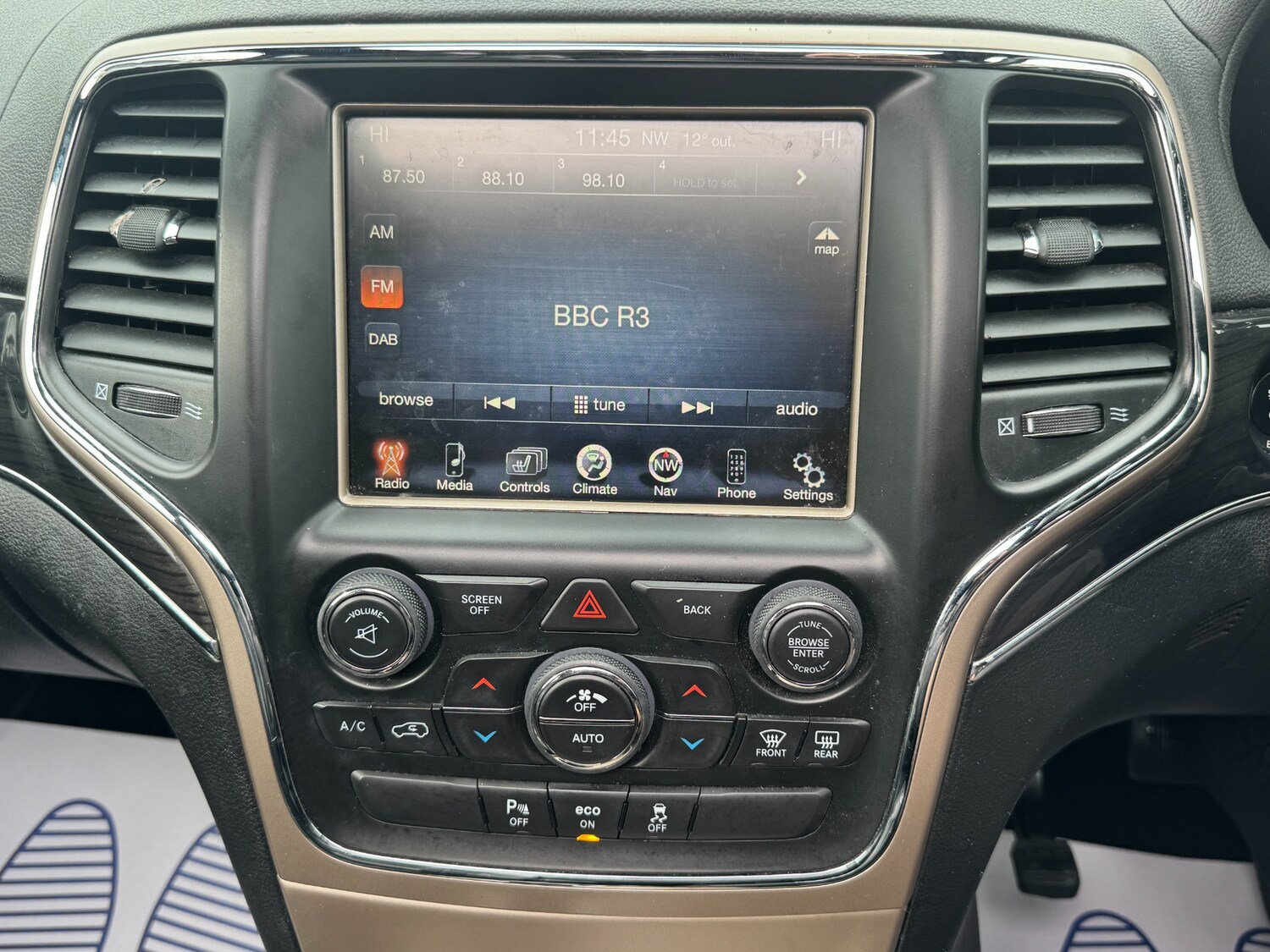 Used Jeep Grand Cherokee 2016 for sale - 78176857: Photo 44