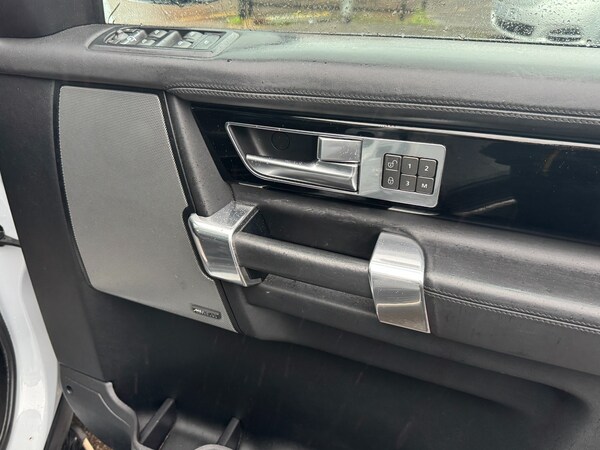 Used Land Rover Discovery 2016 for sale - 73897996: Photo 52