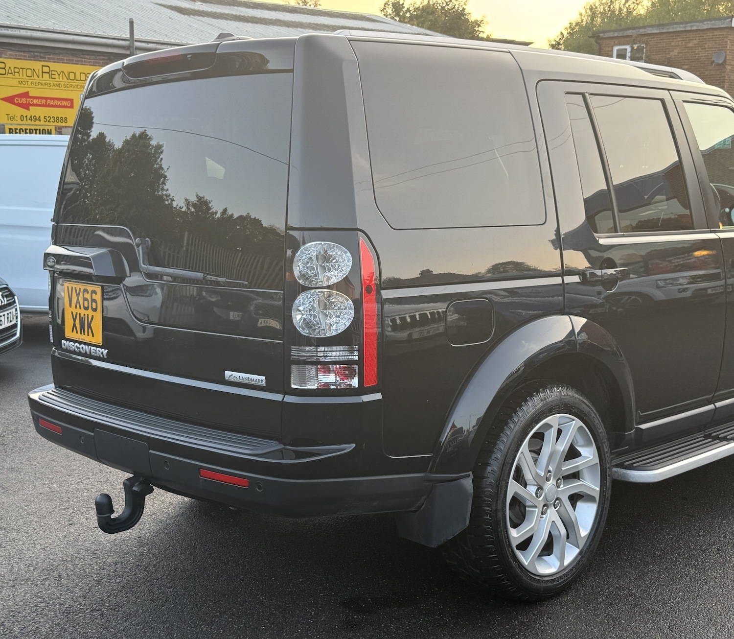 Used Land Rover Discovery 2016 for sale - 76218528: Photo 17