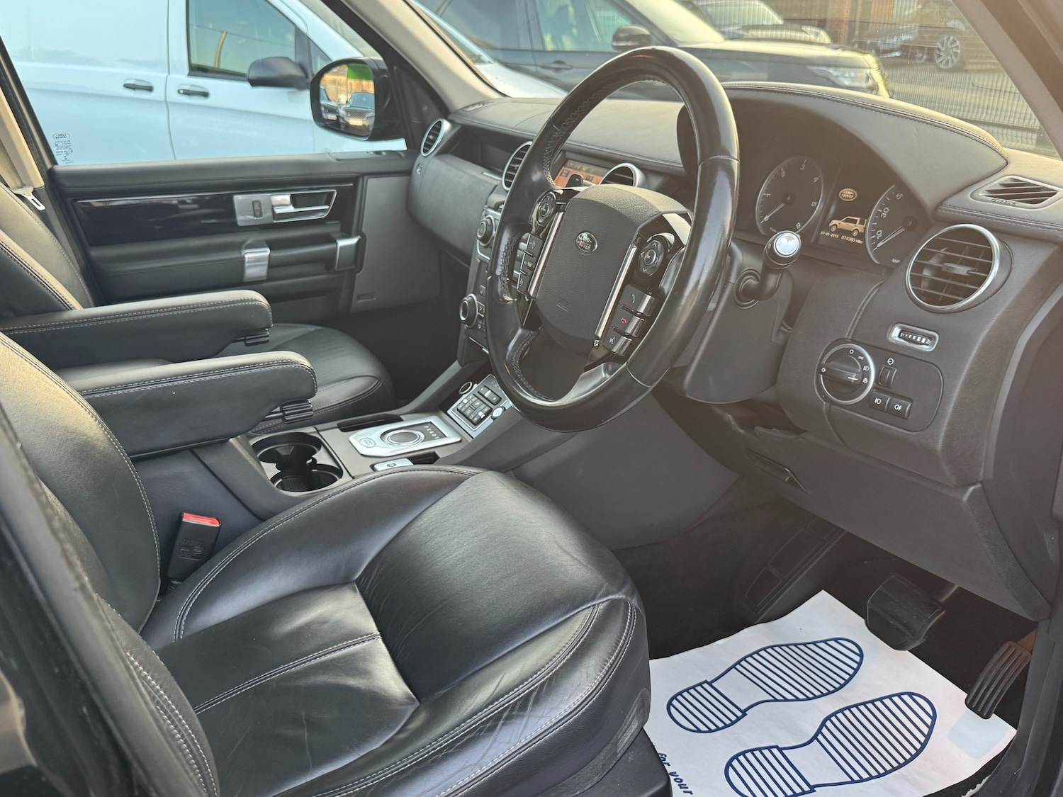 Used Land Rover Discovery 2016 for sale - 76218528: Photo 29