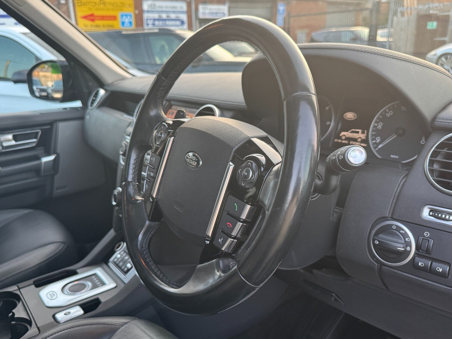 Used Land Rover Discovery 2016 for sale - 76218528: Photo 50