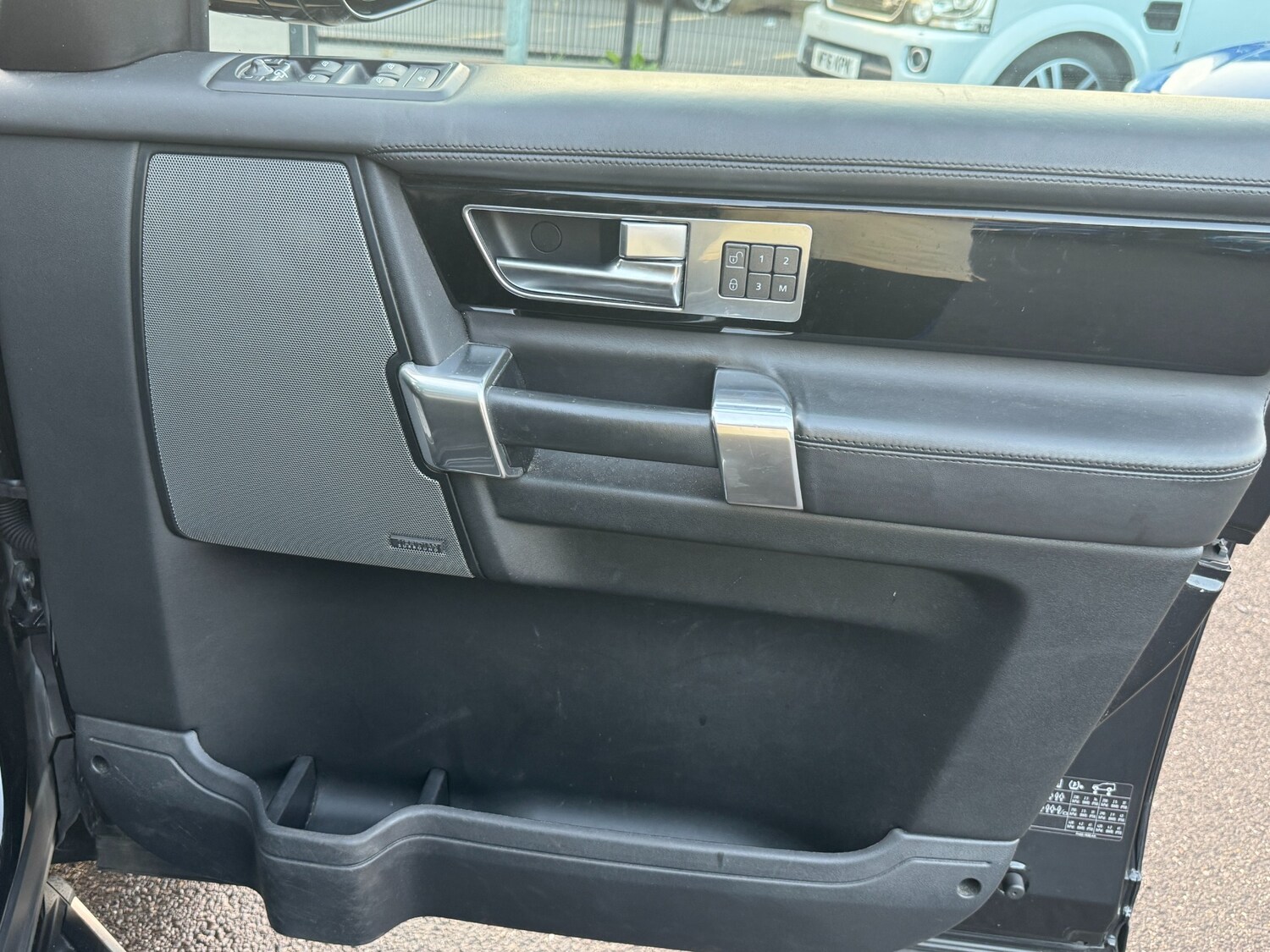 Used Land Rover Discovery 2016 for sale - 76218528: Photo 54