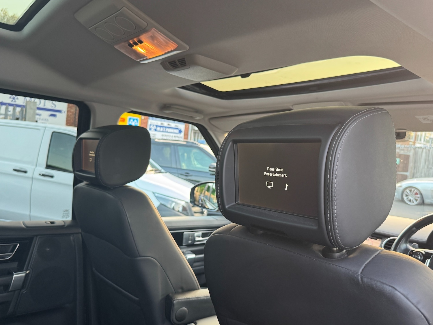 Used Land Rover Discovery 2016 for sale - 76218528: Photo 61