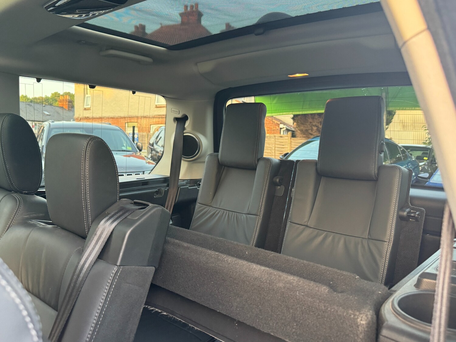 Used Land Rover Discovery 2016 for sale - 76218528: Photo 66