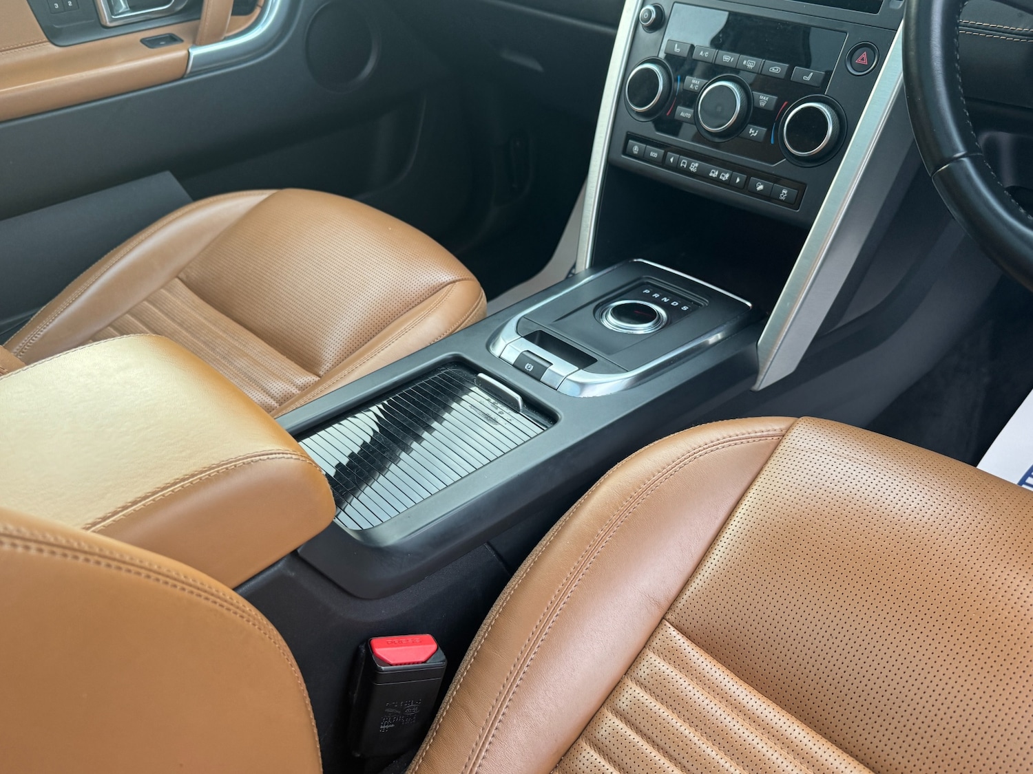 Used Land Rover Discovery Sport 2018 for sale - 77053405: Photo 32