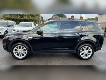 Used Land Rover Discovery Sport 2017 for sale - 76025965: Photo