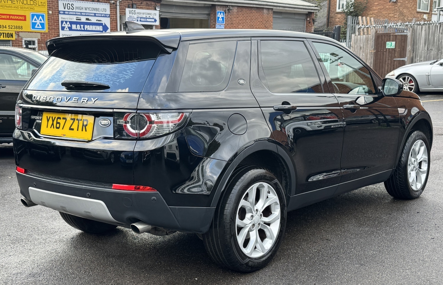 Used Land Rover Discovery Sport 2017 for sale - 76025965: Photo 7