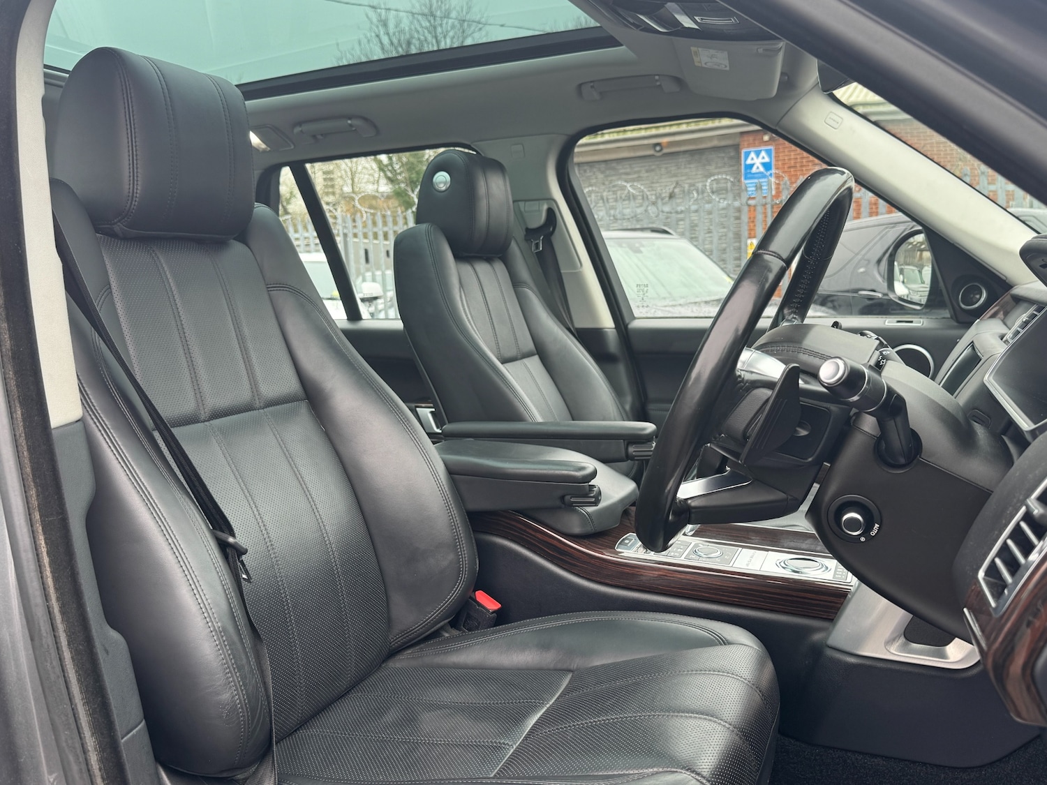 Used Land Rover Range Rover 2017 for sale - 77563330: Photo 33