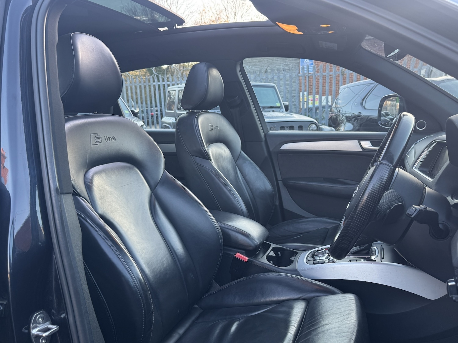 Used Audi Q5 2016 for sale - 76762200: Photo 31