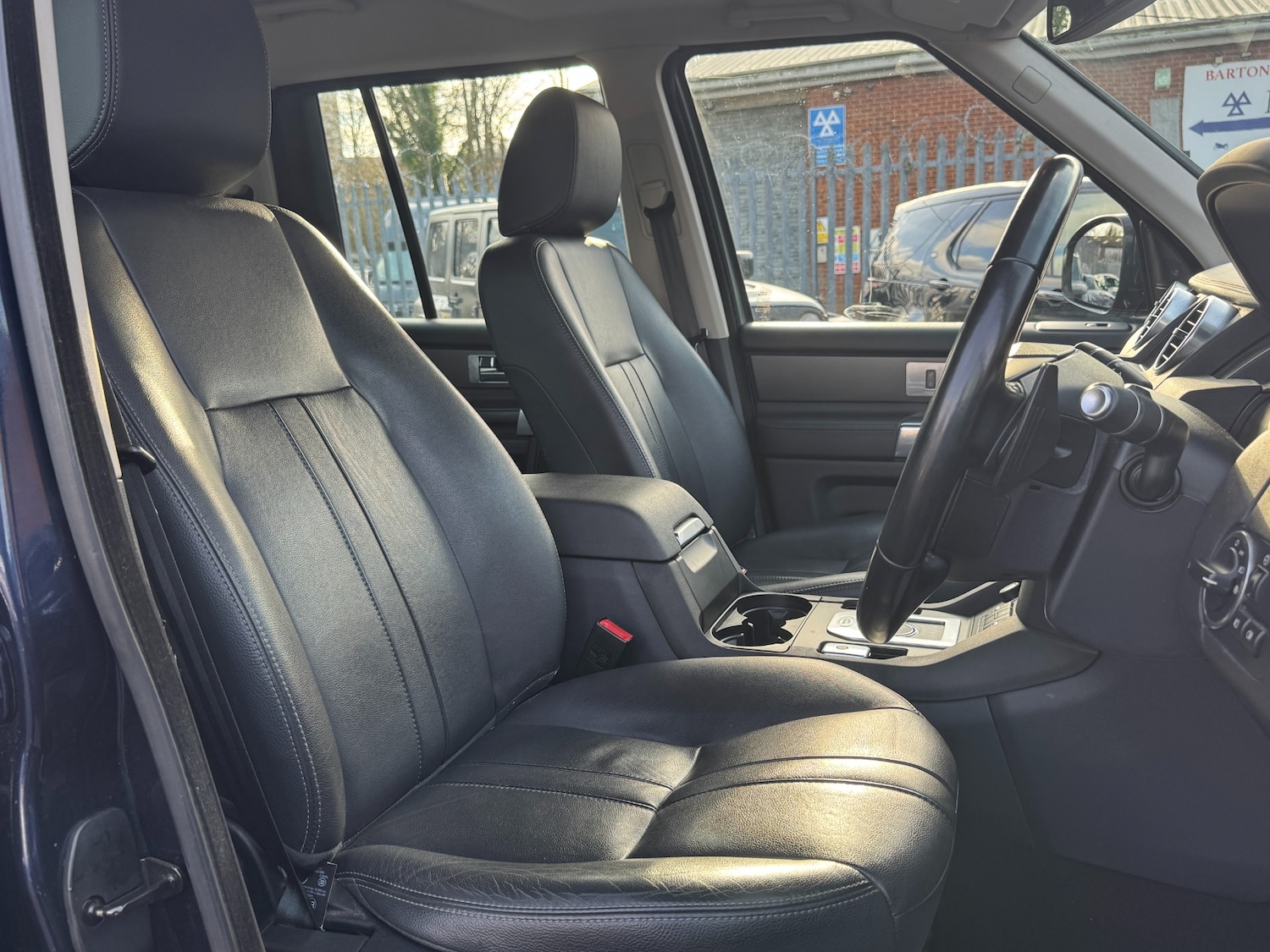 Used Land Rover Discovery 2016 for sale - 77012312: Photo 31