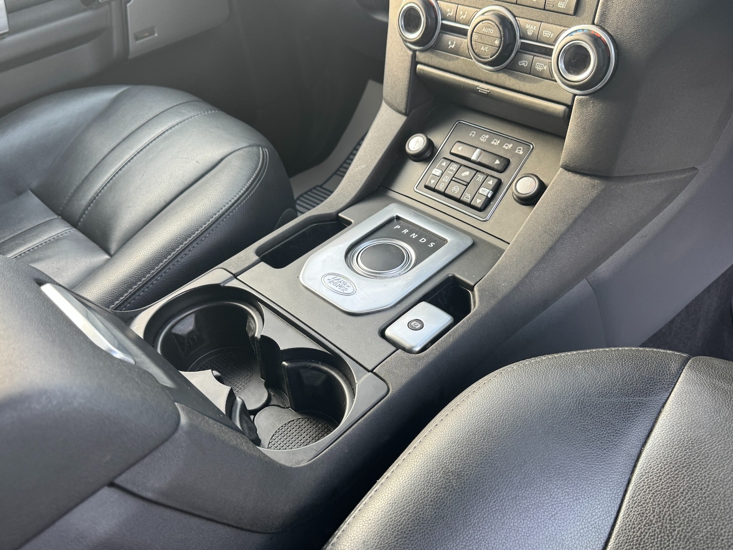 Used Land Rover Discovery 2016 for sale - 77012312: Photo 32