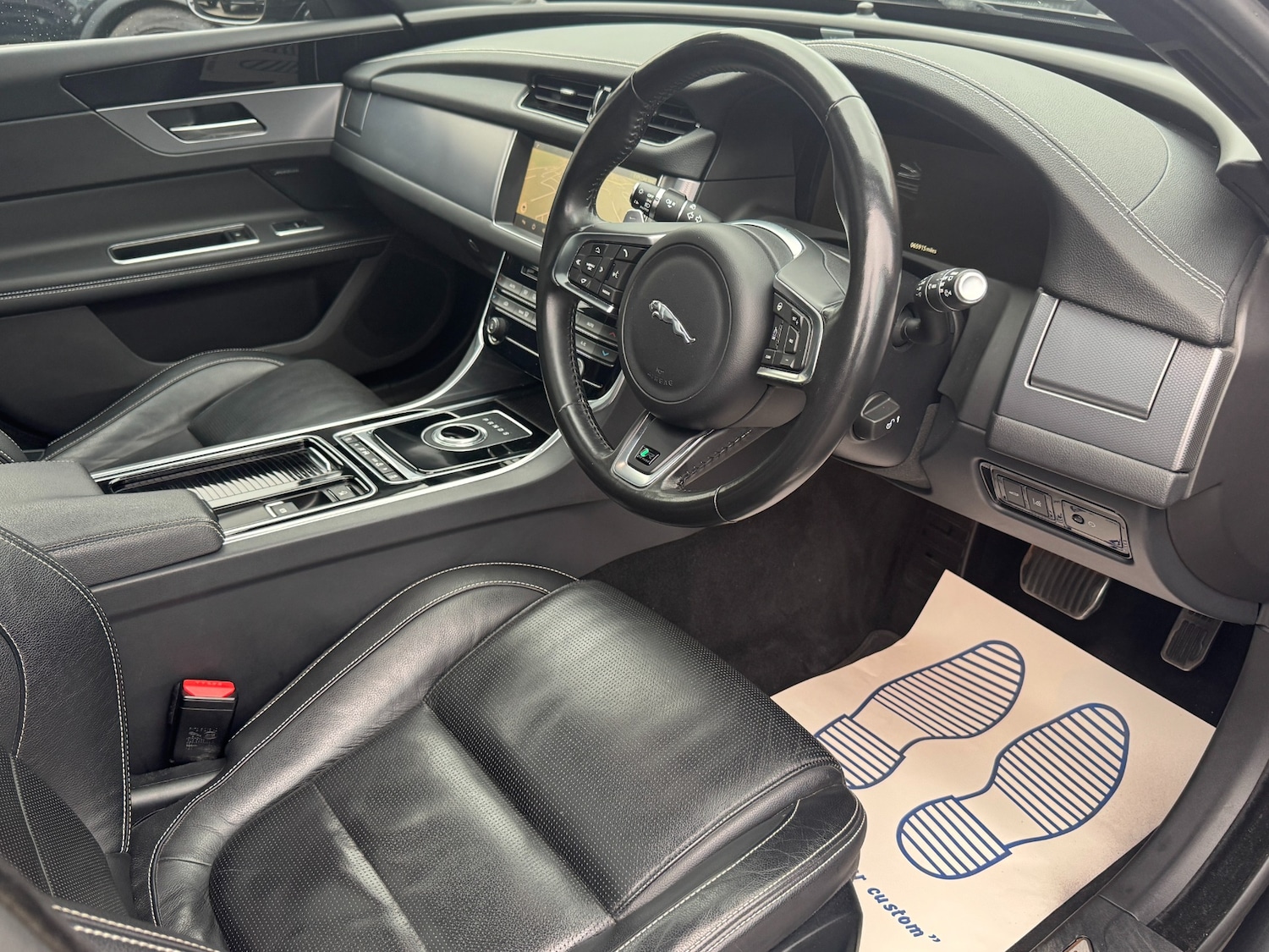 Used Jaguar XF 2017 for sale - 76611119: Photo 31