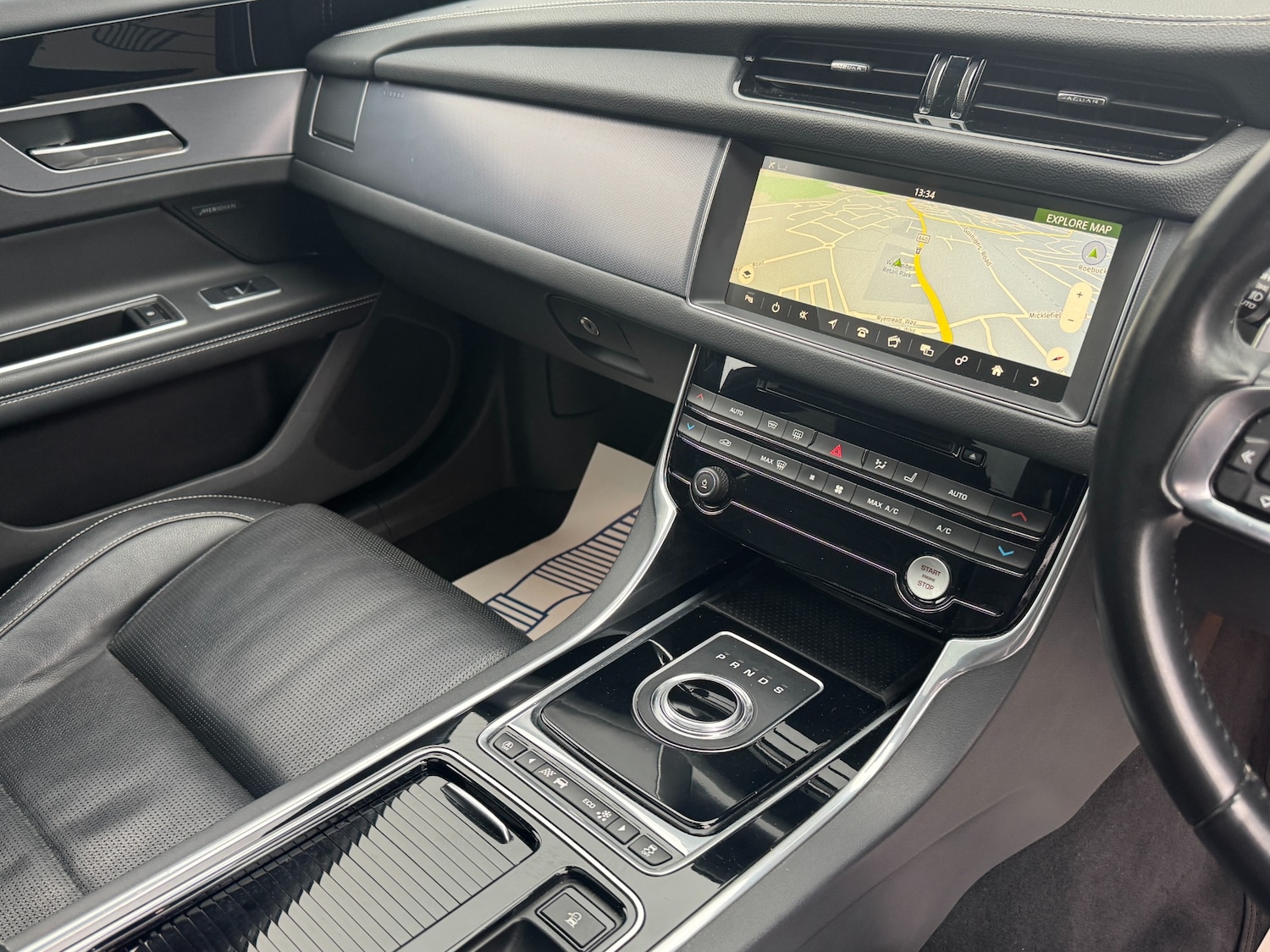 Used Jaguar XF 2017 for sale - 76611119: Photo 36