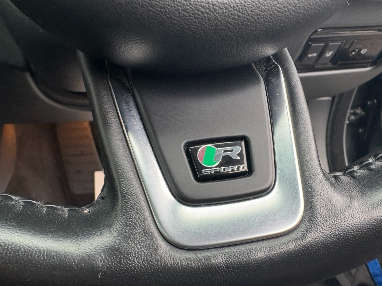 Used Jaguar XF 2017 for sale - 76611119: Photo 48