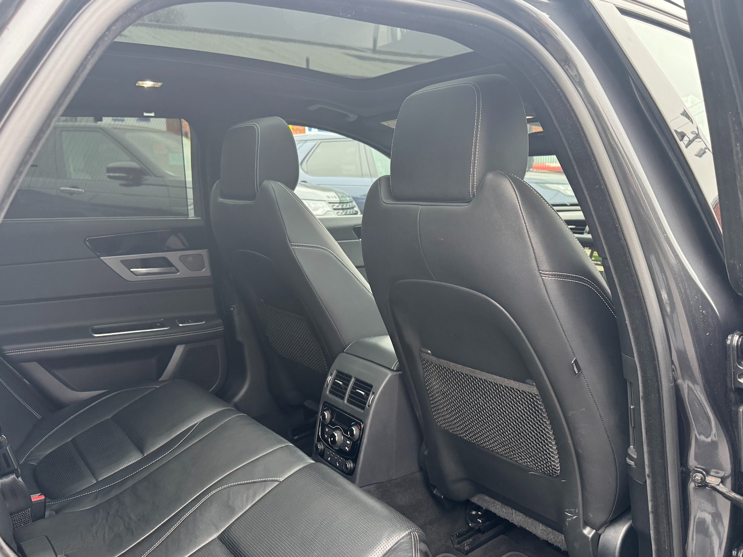 Used Jaguar XF 2017 for sale - 76611119: Photo 61