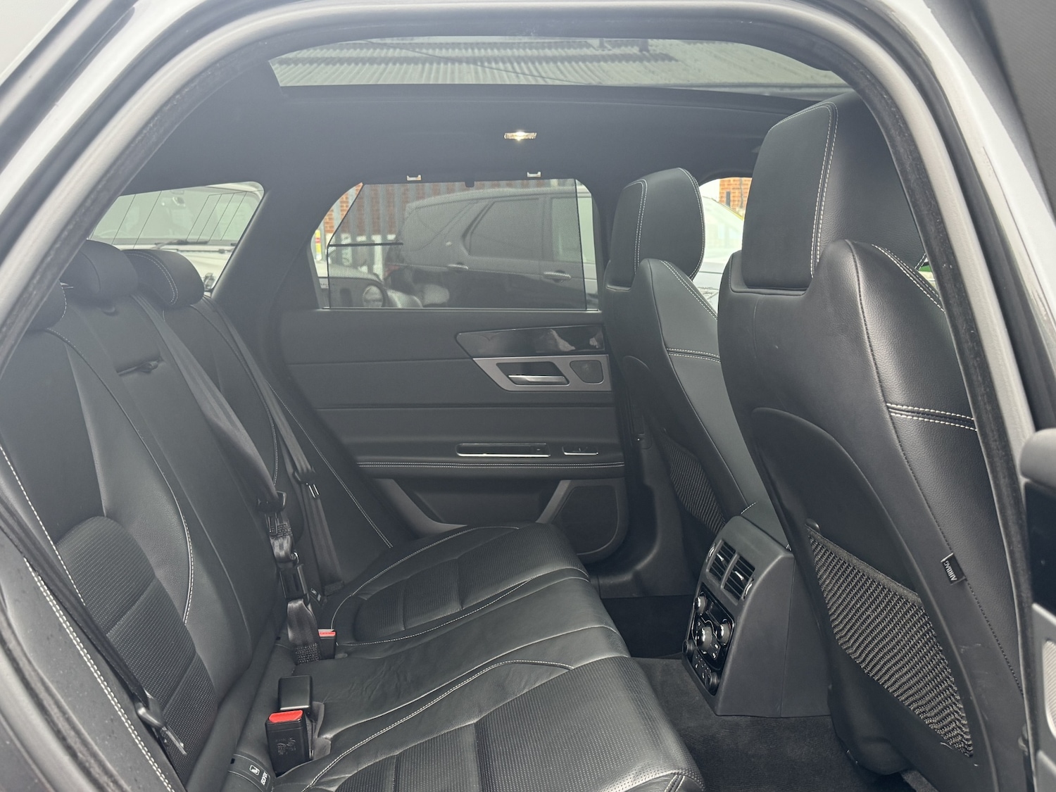 Used Jaguar XF 2017 for sale - 76611119: Photo 63