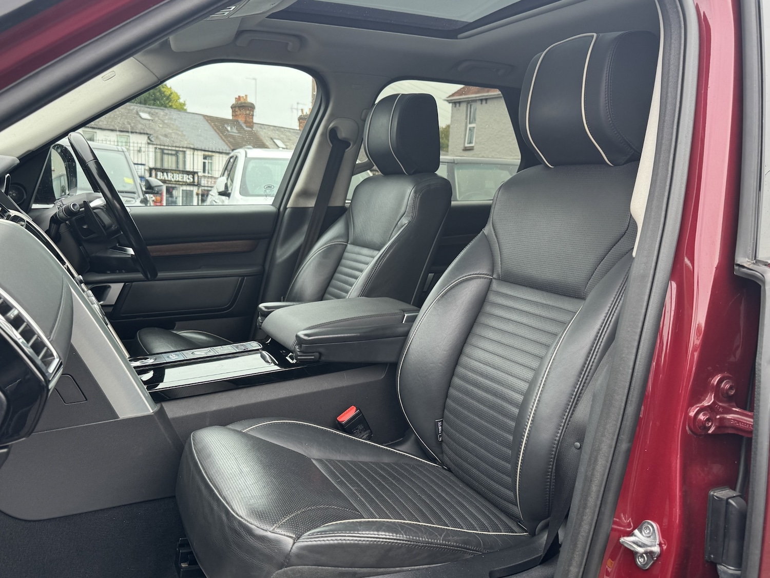 Used Land Rover Discovery 2017 for sale - 76381827: Photo 28