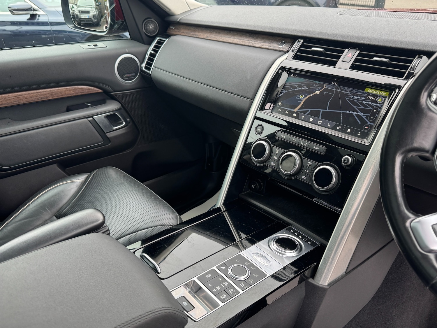 Used Land Rover Discovery 2017 for sale - 76381827: Photo 34