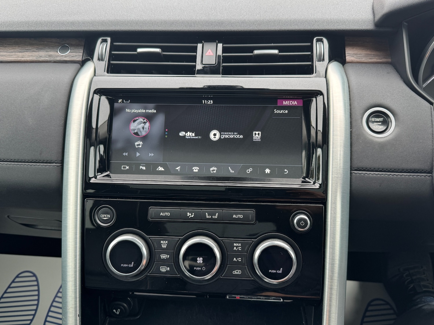 Used Land Rover Discovery 2017 for sale - 76381827: Photo 44