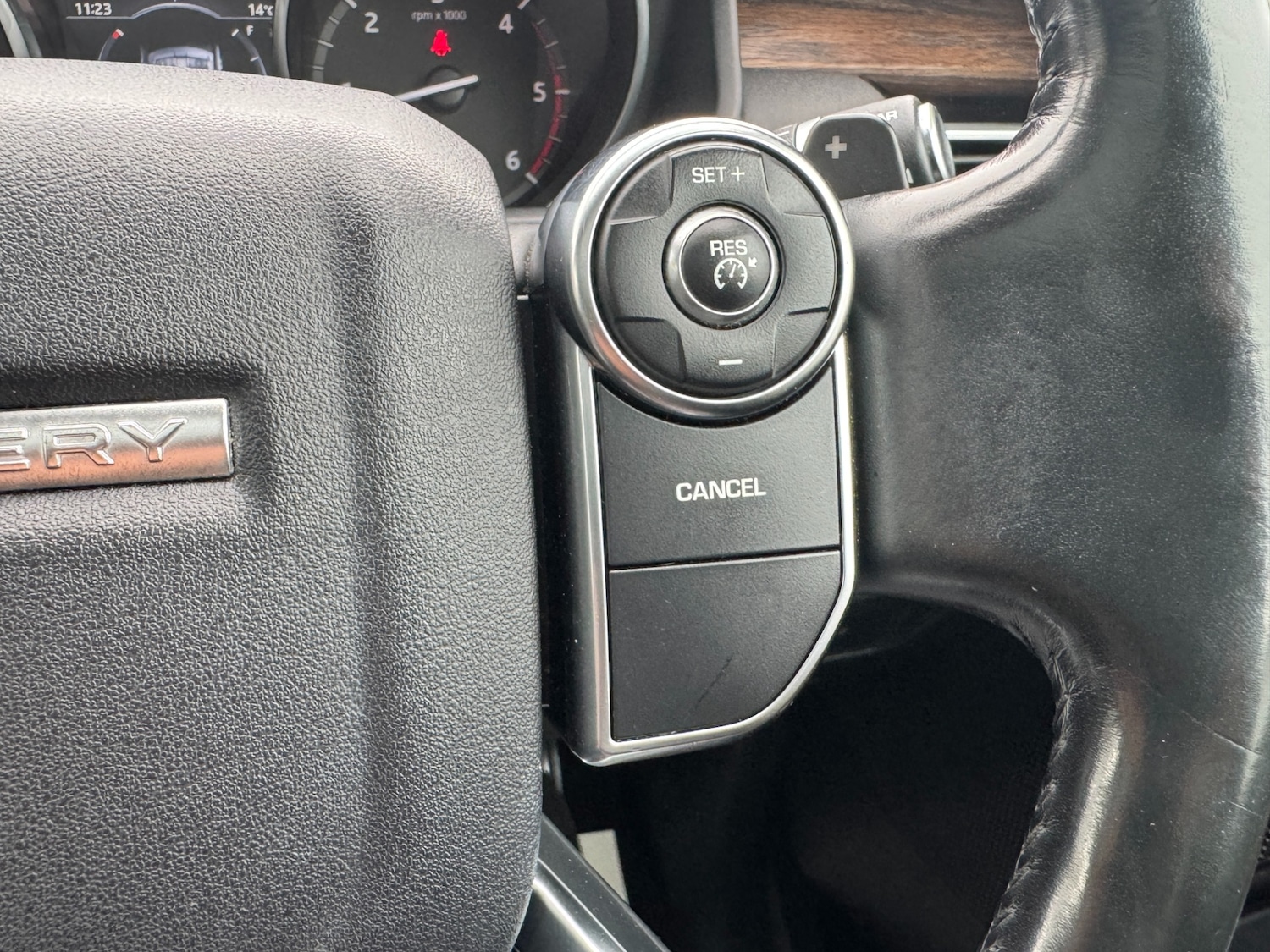 Used Land Rover Discovery 2017 for sale - 76381827: Photo 47