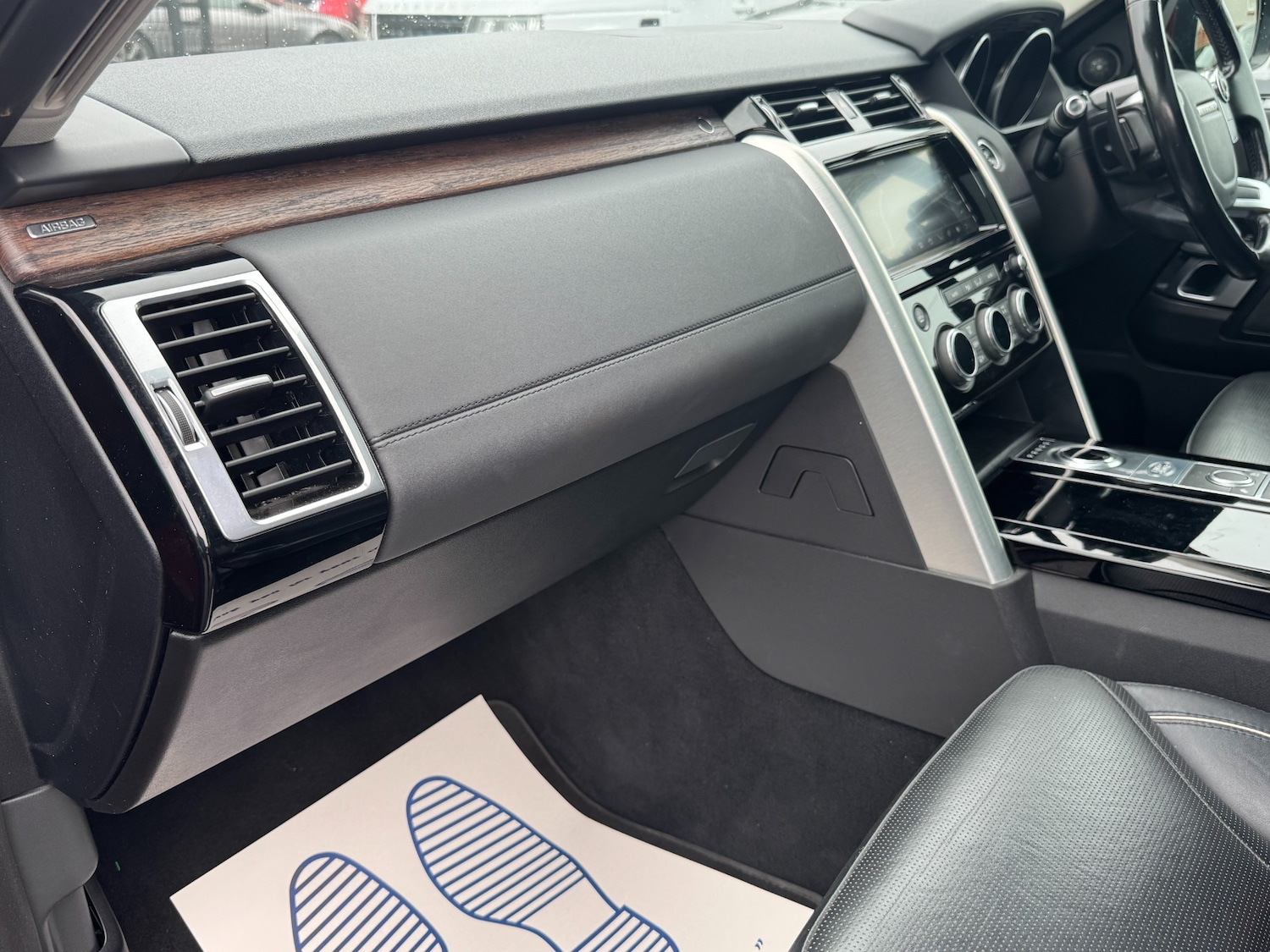 Used Land Rover Discovery 2017 for sale - 76381827: Photo 52