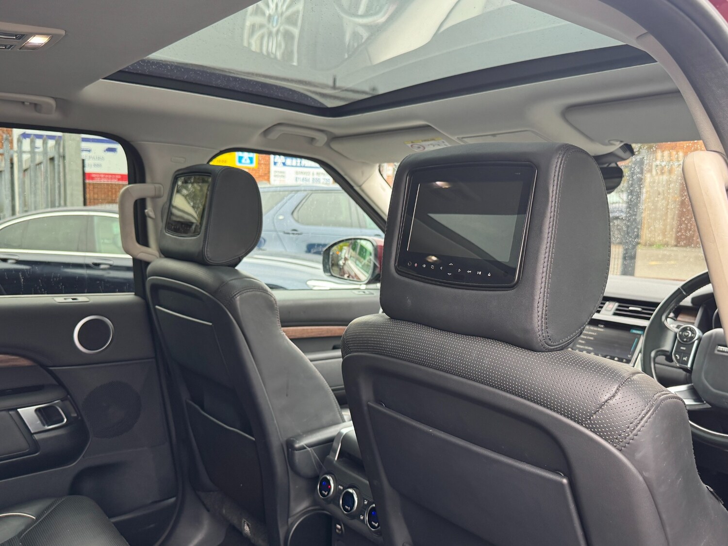 Used Land Rover Discovery 2017 for sale - 76381827: Photo 66