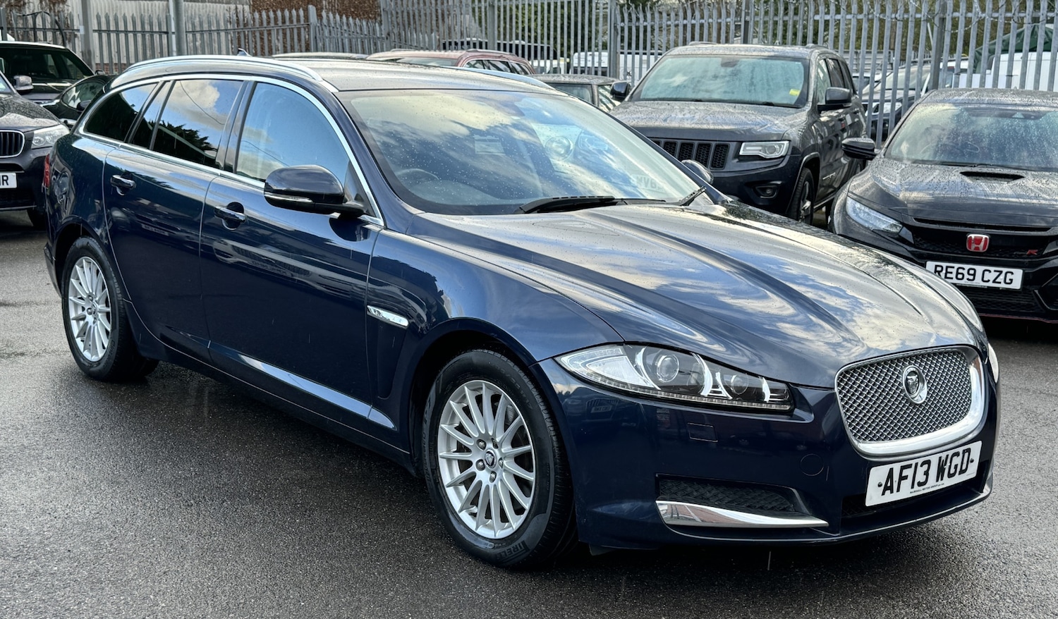 Used Jaguar XF 2013 for sale - 76780445: Photo 9