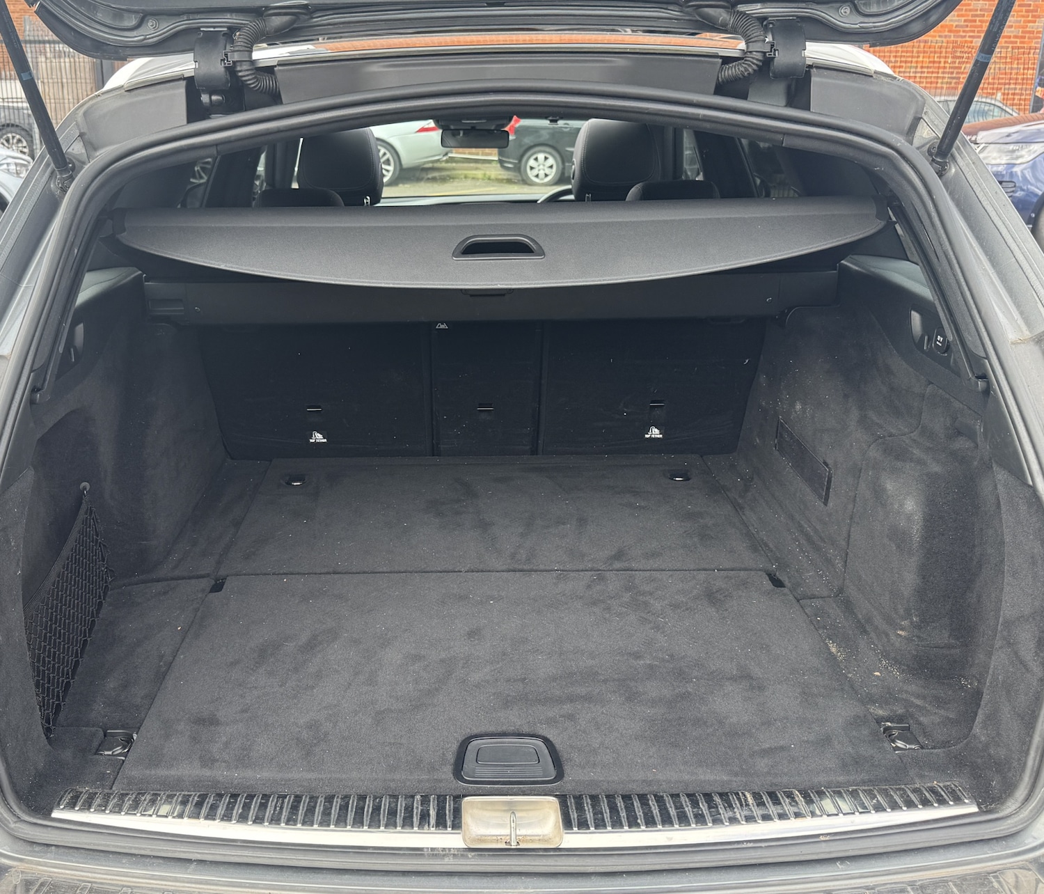 Used Mercedes-Benz E Class 2016 for sale - 77896204: Photo 64