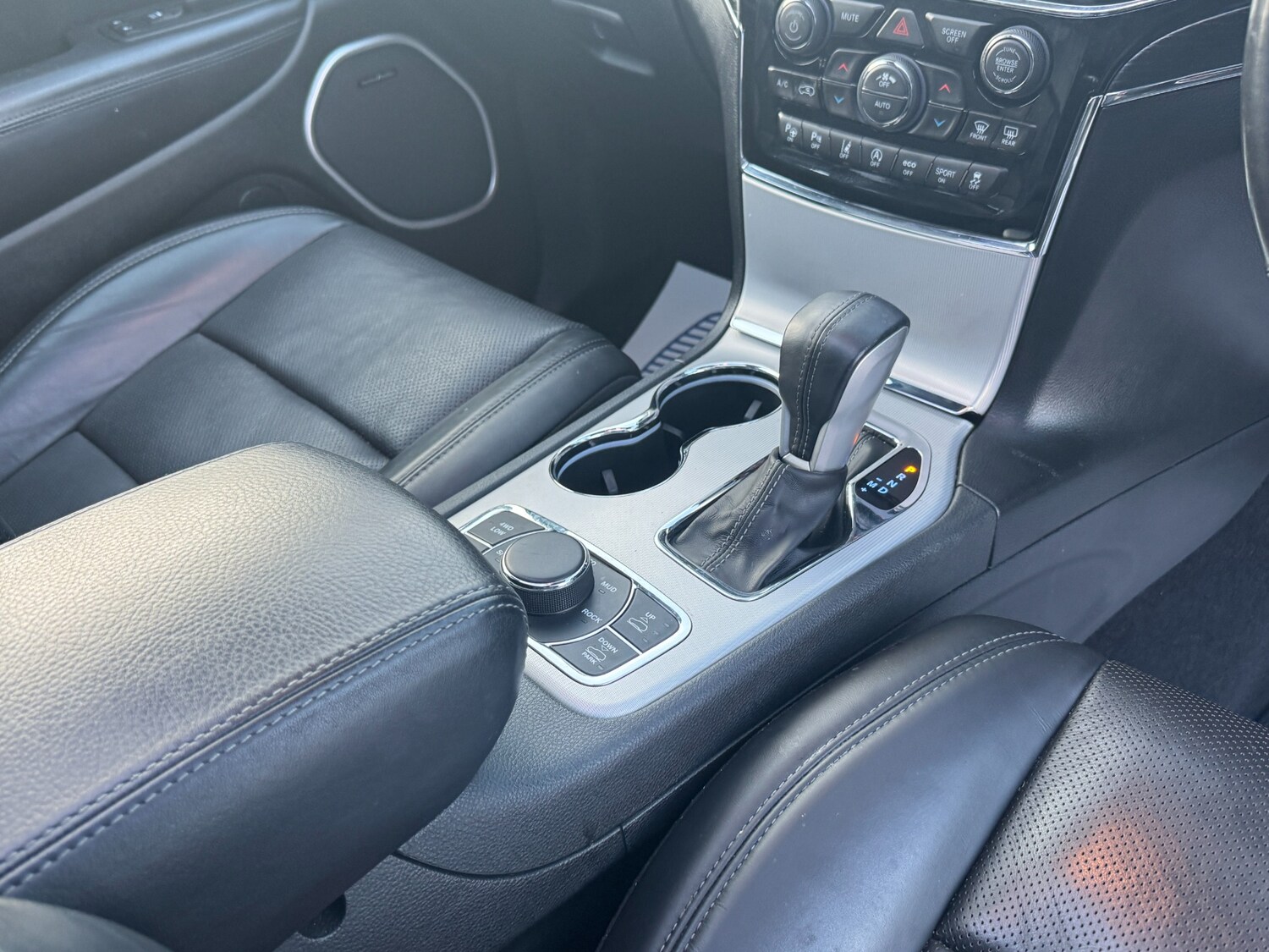 Used Jeep Grand Cherokee 2019 for sale - 77492324: Photo 32