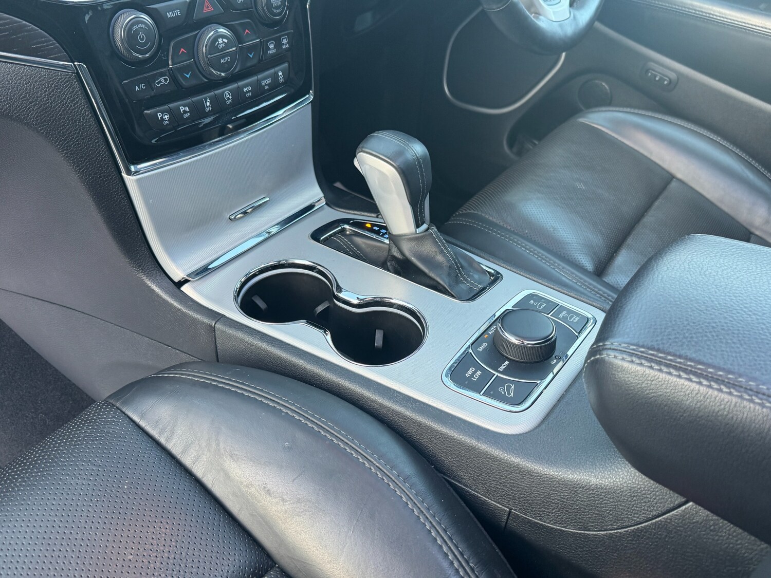 Used Jeep Grand Cherokee 2019 for sale - 77492324: Photo 33