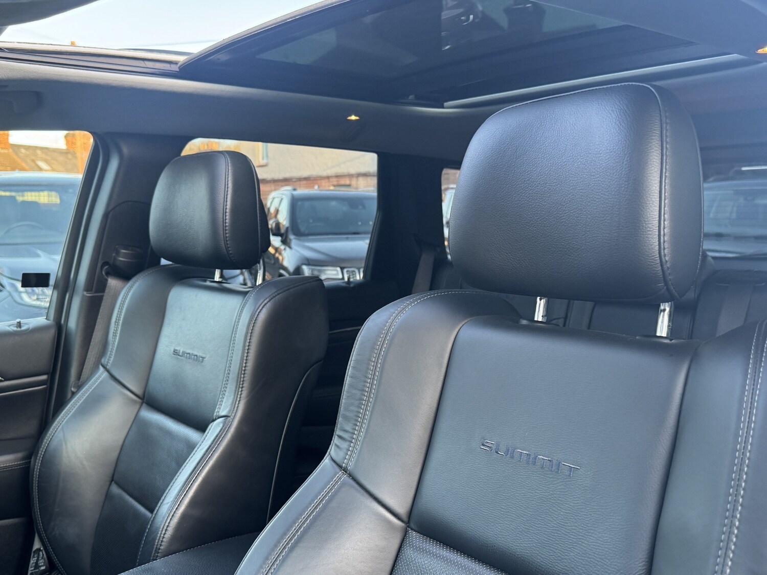 Used Jeep Grand Cherokee 2019 for sale - 77492324: Photo 59
