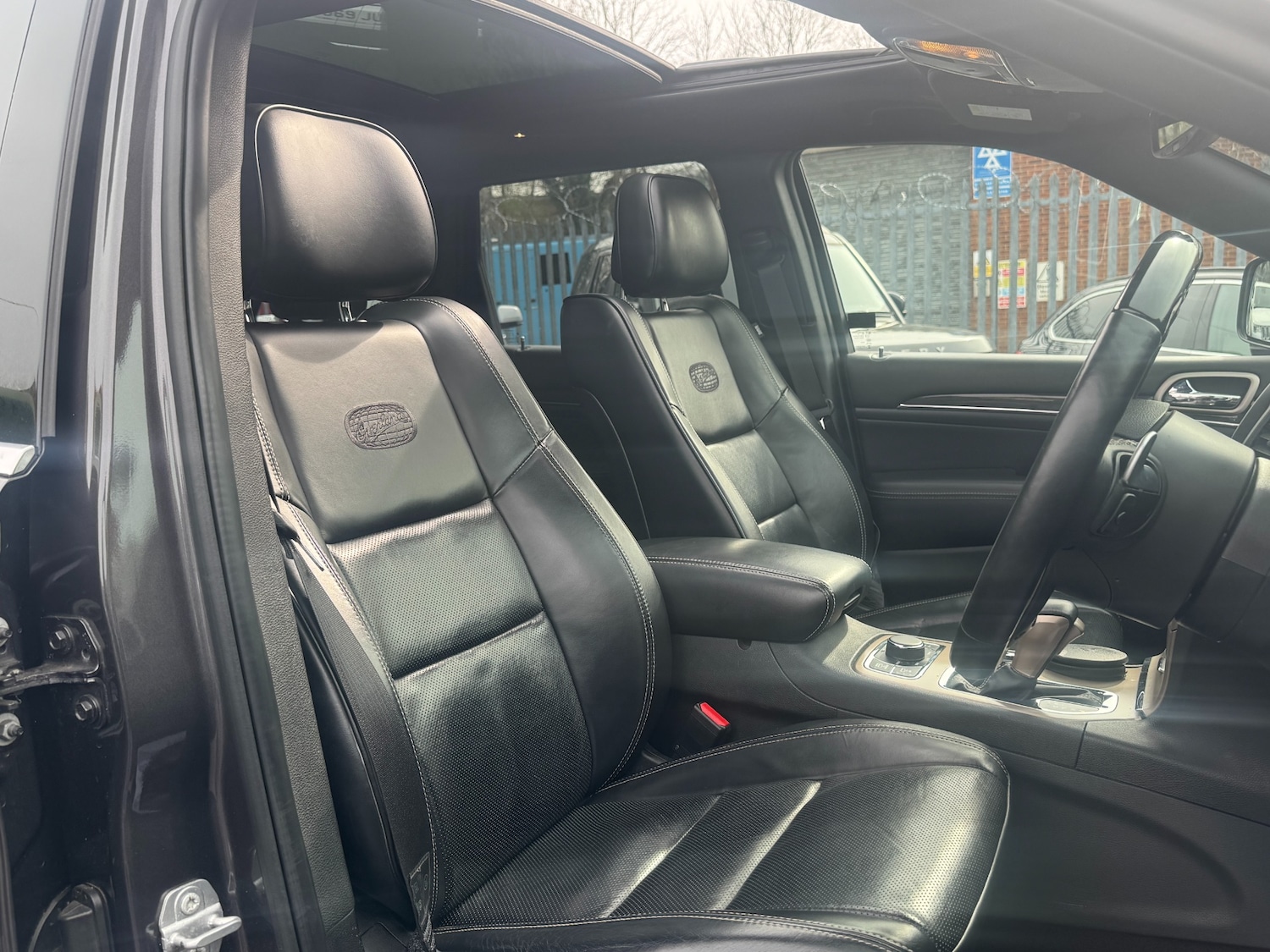 Used Jeep Grand Cherokee 2018 for sale - 77973909: Photo 31